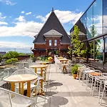 The Broadview Hotel 